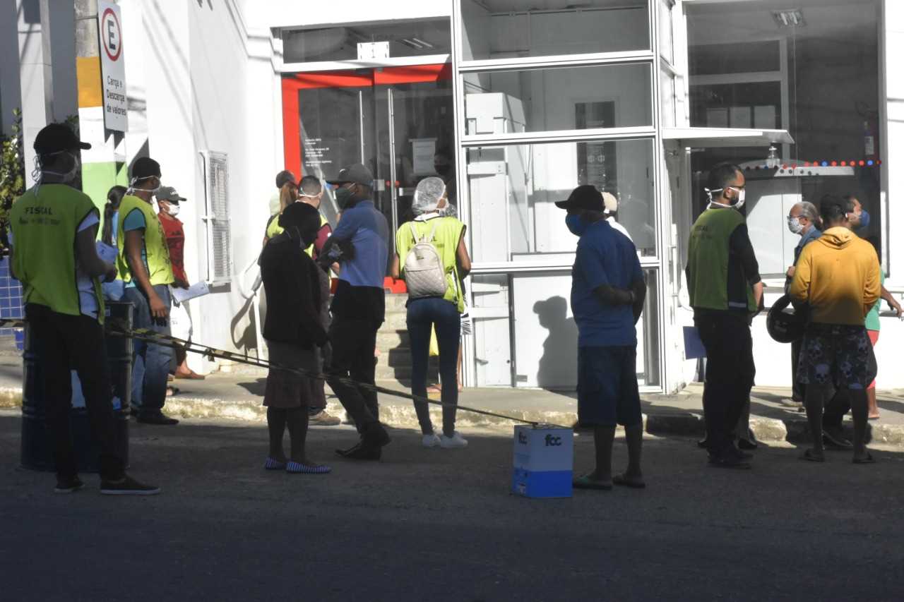 Camacã: Prefeitura contrata equipe para orientar e conter aglomeração no centro da cidade